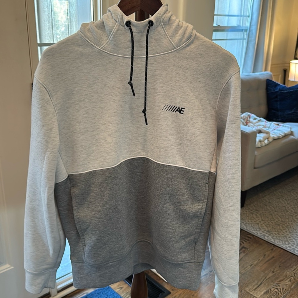 American Eagle Men’s hooded sweatshirt